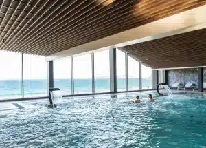 1 séjour pour 2 personnes à la maison "Roz Marine Thalasso" à Perros-Guirec avec 1 lot de soins Endro Cosmétiques (630 euros)