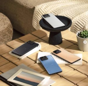 1 smartphone "Zenfone 11 Ultra" Asus