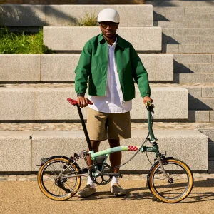 Gagnez un vélo Brompton 🚲 et découvrez la mobilité urbaine avec le modèle Tour de France P Line.