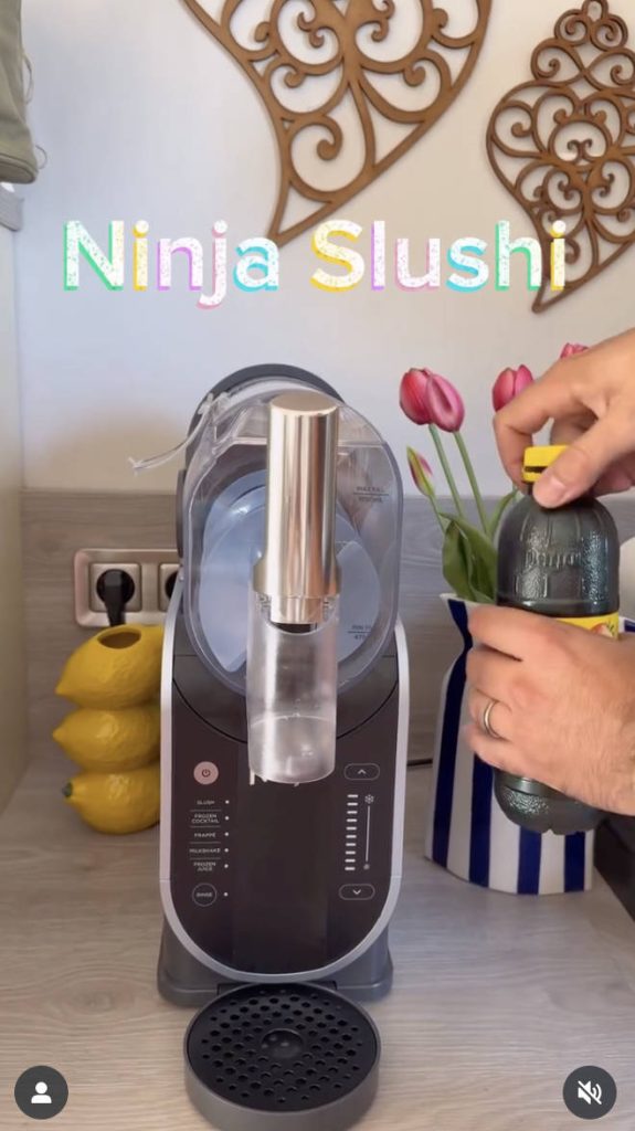 1 machine à granita Ninja Slushi