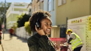 3 casques audio JBL Tour One M3 valeur 400 €