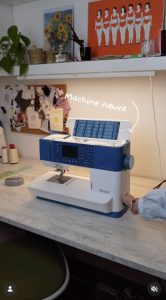 1 machine à coudre Pfaff Ambition 620 valeur 1 199 €