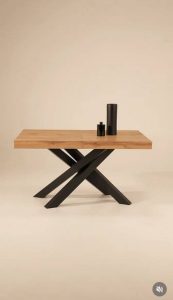 La Table Emma en Bois Rustique avec pieds noirs 160(240)x90 cm valeur 487 €
